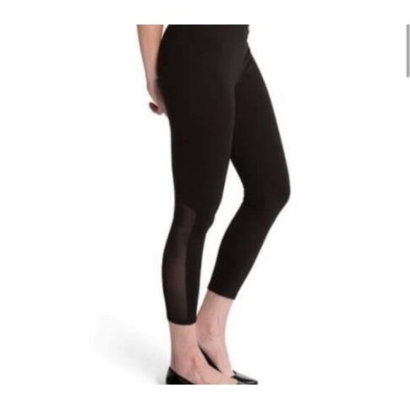 SPANX Assets Red Hot Label Black Mesh Panel Cropped Leggings Womens Medium - Picture 1 of 12